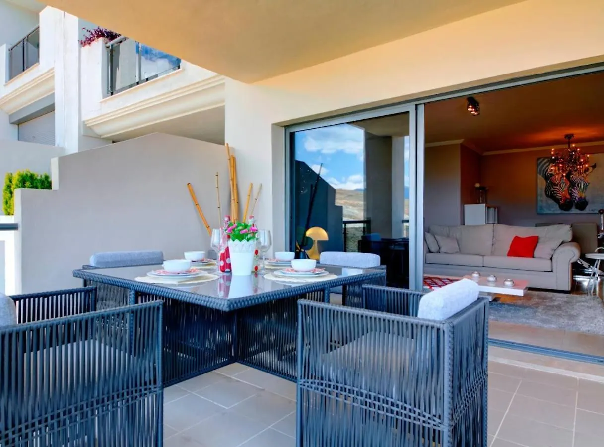 Mediterranean Swing - Acosta Apartment 4, Villa Padierna Estepona