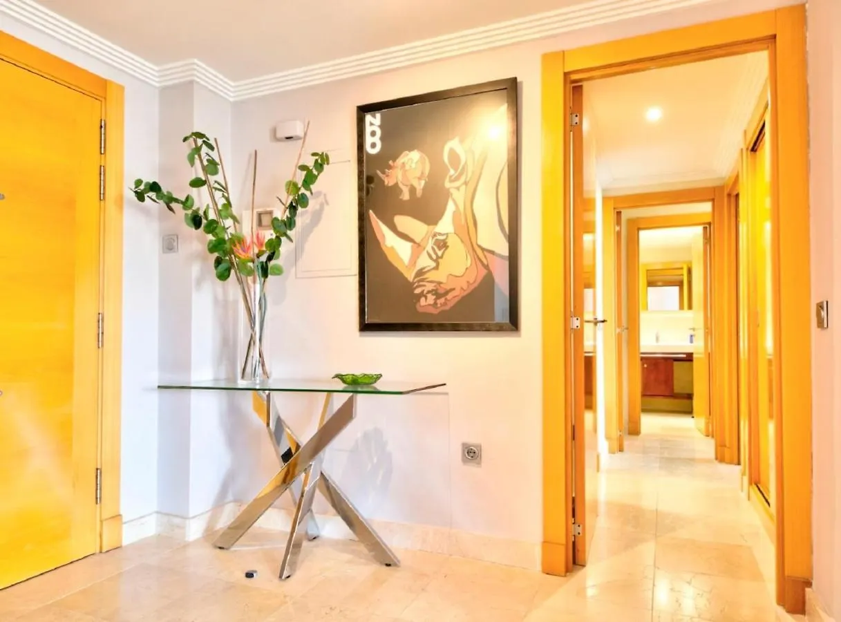 Mediterranean Swing - Acosta Apartment 4, Villa Padierna Estepona
