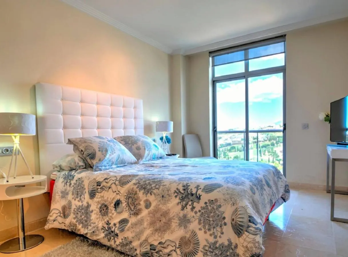 Mediterranean Swing - Acosta Apartment 4, Villa Padierna Estepona Spain